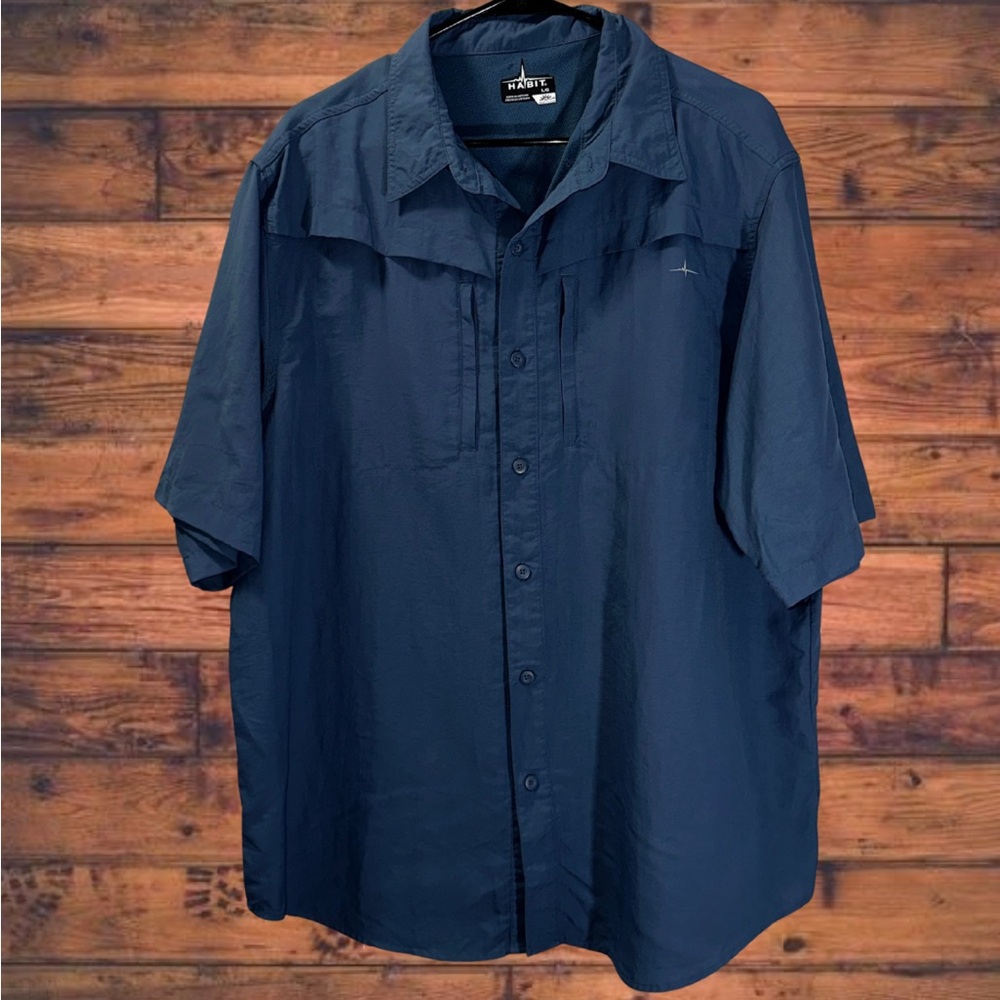 Habit 30+ Solar Factor Outdoor Button Down